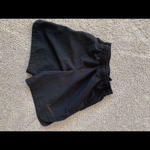 Nike Boys Drifit black shorts size 6-7